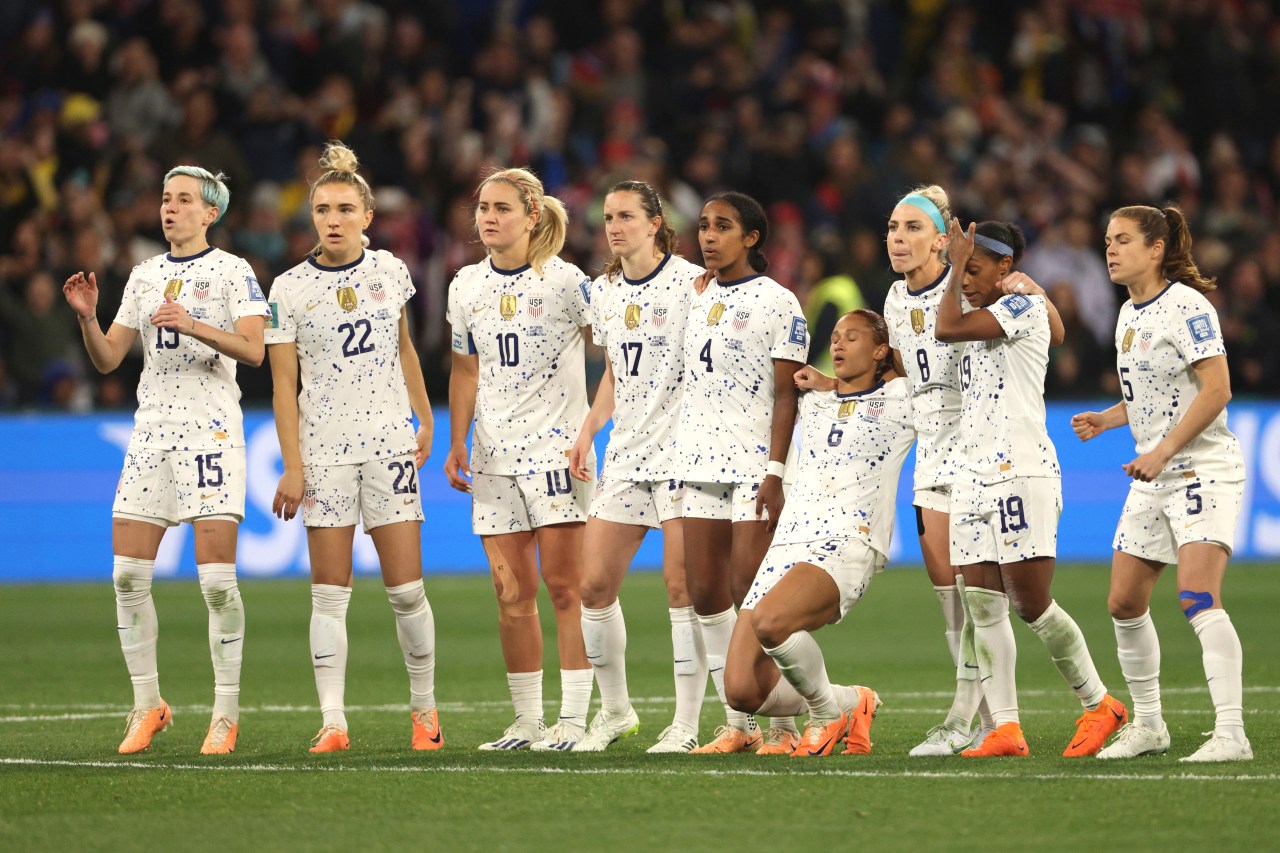 Future uncertain for the US after crashing out of Womens World Cup | KLRT [Video]