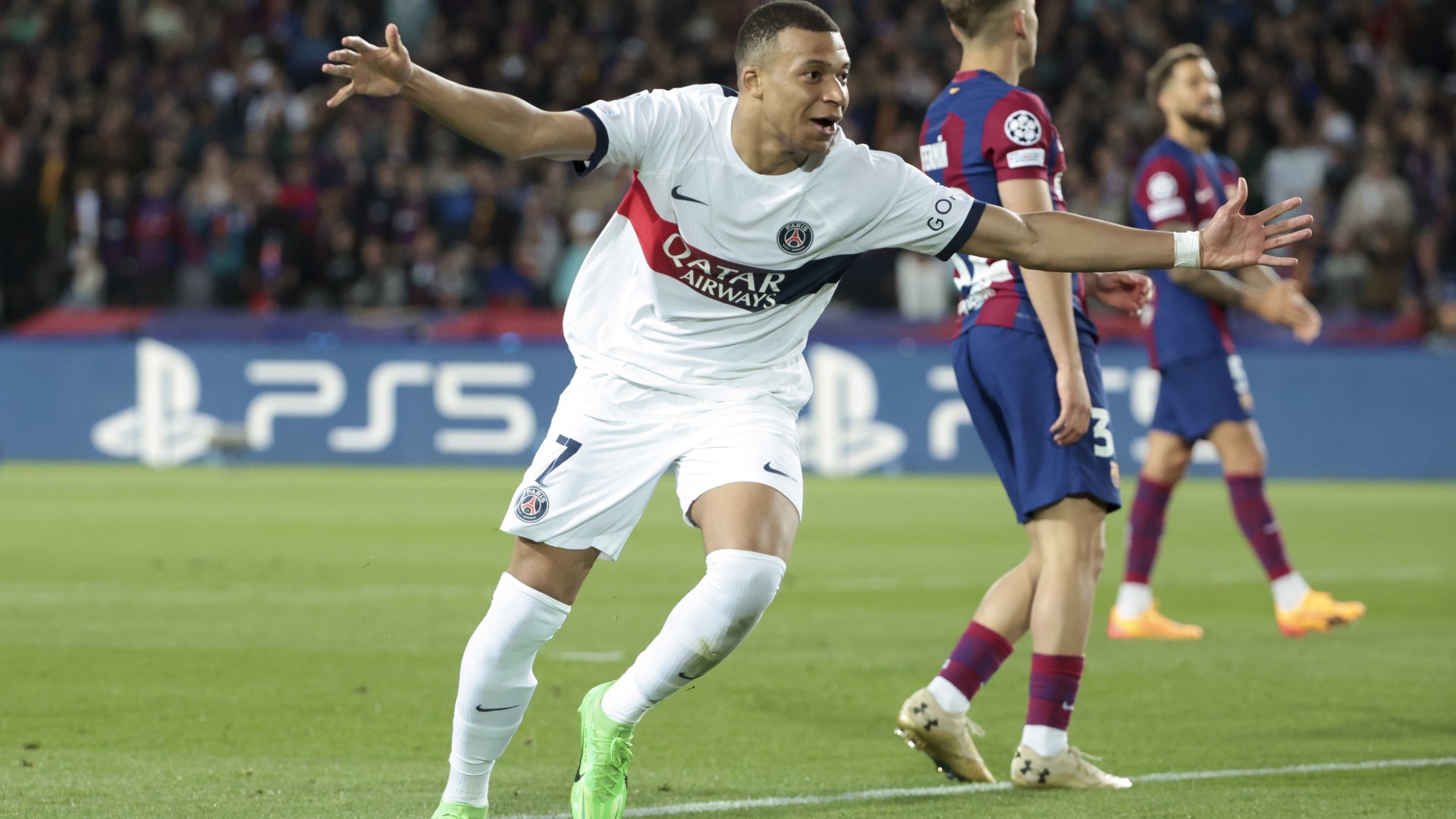 PSG line up 172million Kylian Mbappe transfer replacement despite teen being ‘untouchable’ at his club [Video]