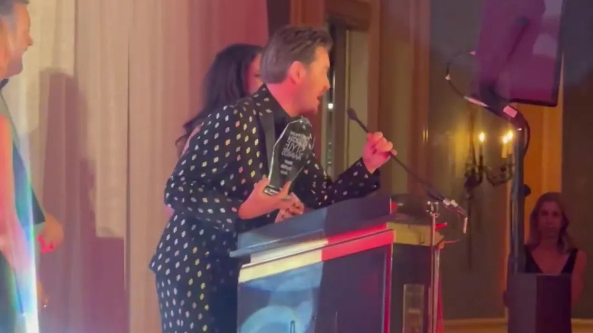Brian Dowling says that must have f*****g killed Alan Hughes as he hilariously accepts award at VIP Style Awards [Video]