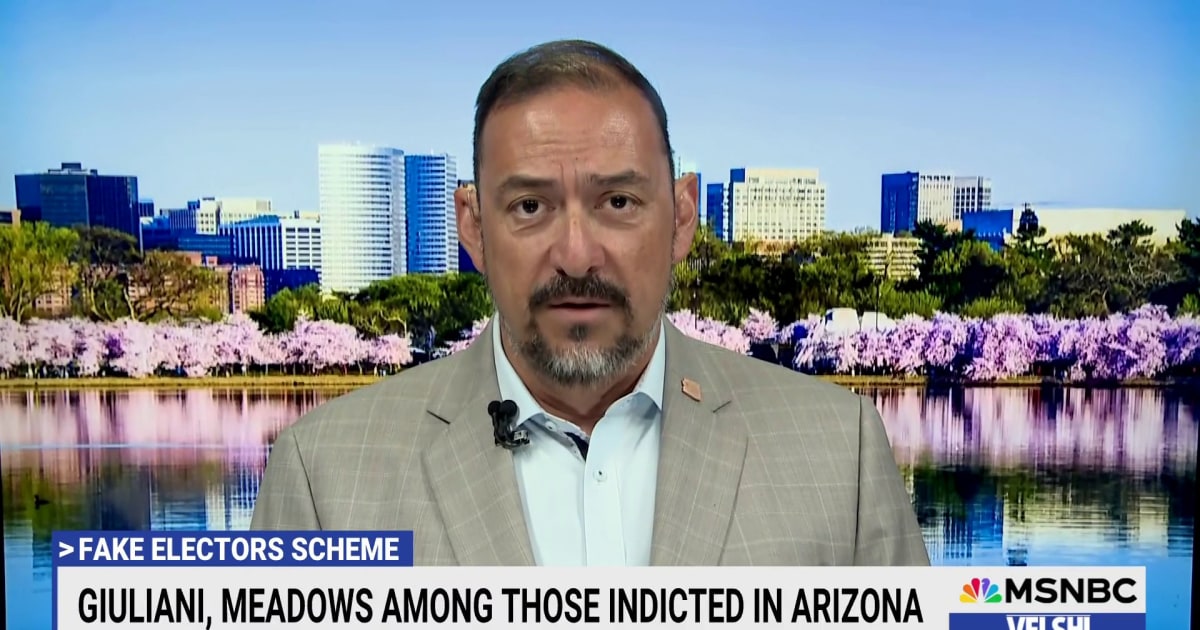 People are being held accountable: Arizona Sec. of State discusses fake electors charges [Video]