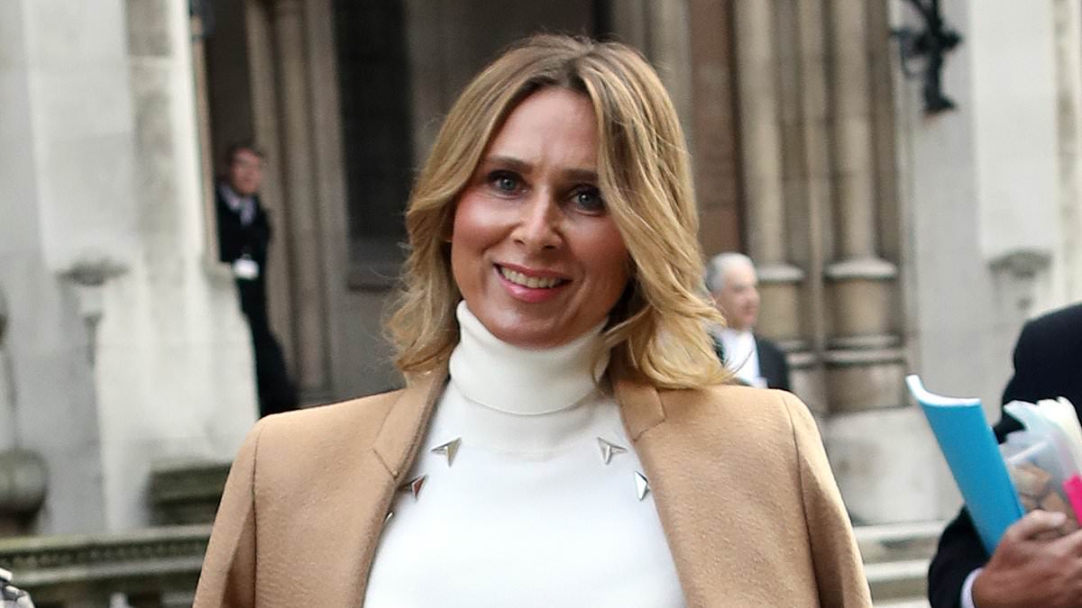 Russian oligarch’s ex-wife – who won Britain’s biggest divorce payout of 450million – is locked in a legal battle with her own lawyers for ‘failing to bag her his superyacht as well’ [Video]
