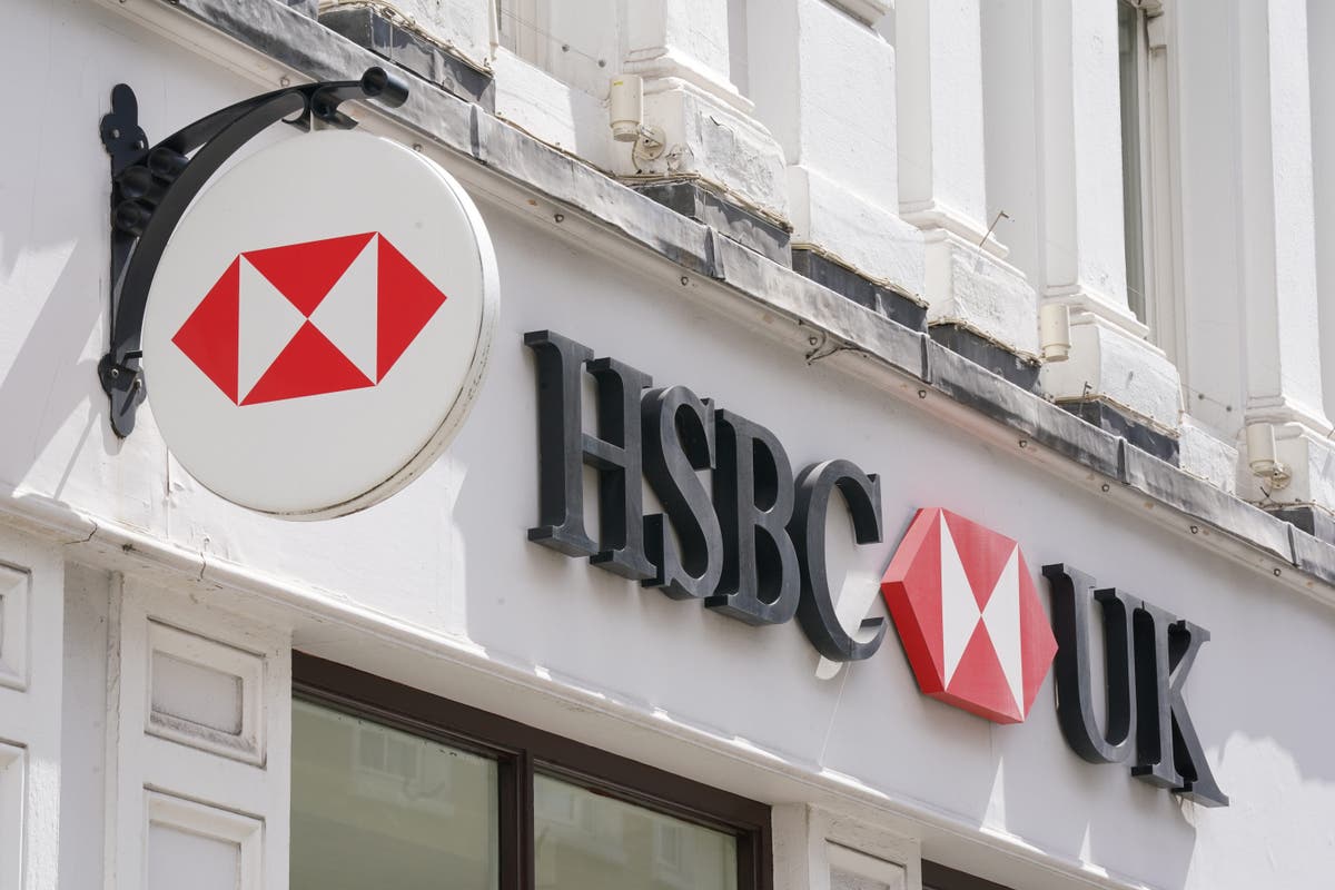HSBC boss Quinn suddenly quits [Video]