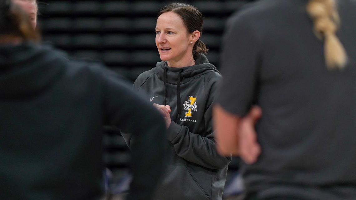 Carrie Eighmey leaving Idaho for South Dakota head coaching job [Video]