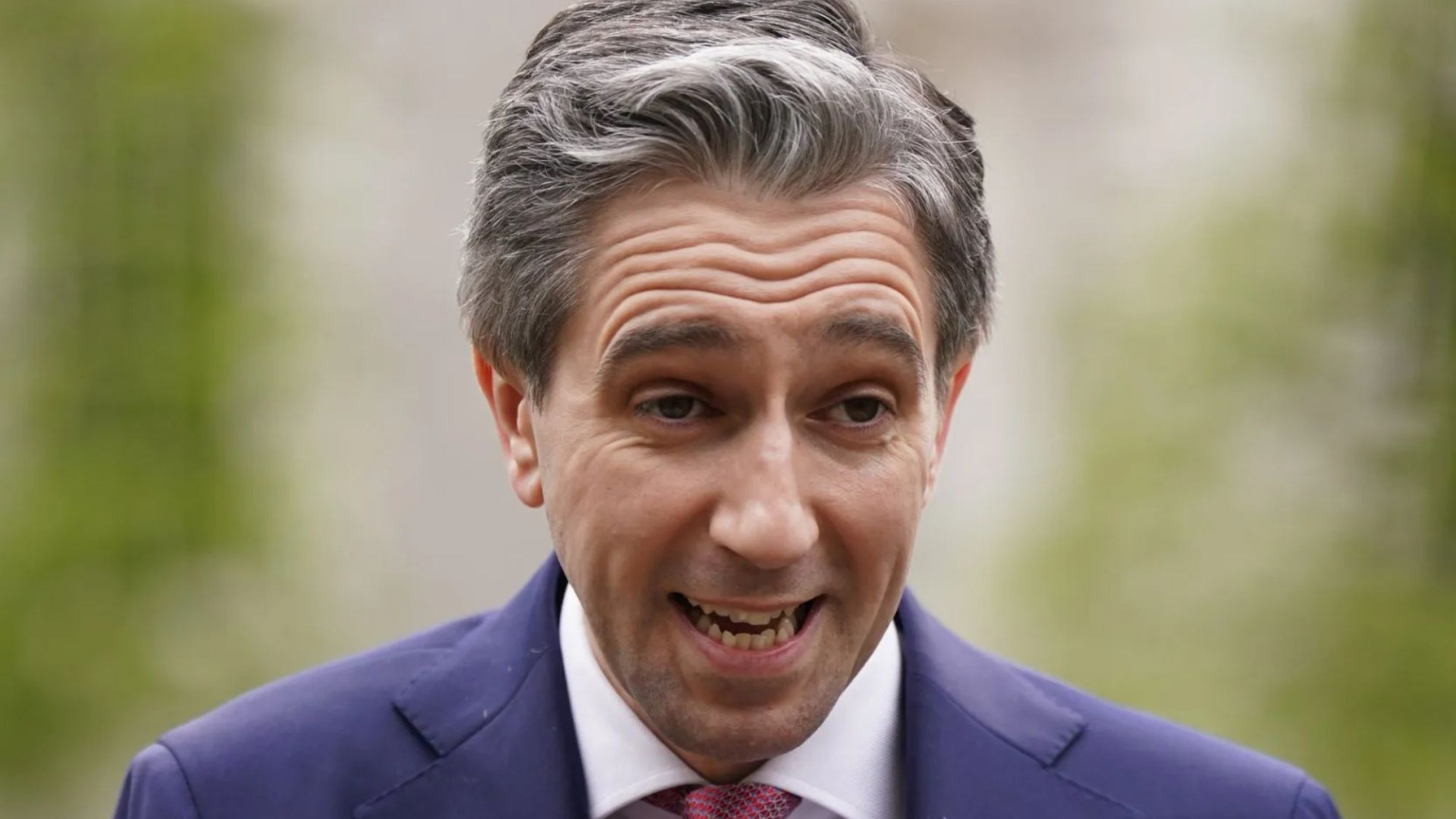 Simon Harris vows Ireland won’t be UK political pawn as immigration row continues amid plan to clear Dublin tent town [Video]