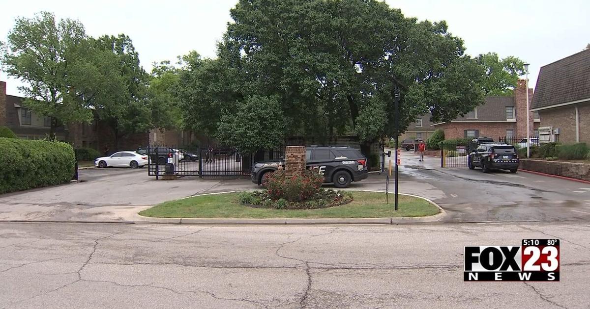 Police said 17-year-old stabbed and killed mother’s boyfriend at Tulsa apartment complex | News [Video]