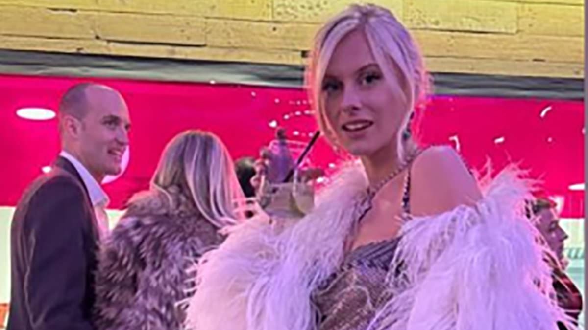 Inside the most debaucherous party of the year: RICHARD KAY reveals the inside story of aristocratic model Lady Lola Bute’s 25th birthday party that caused an extraordinary social media storm [Video]