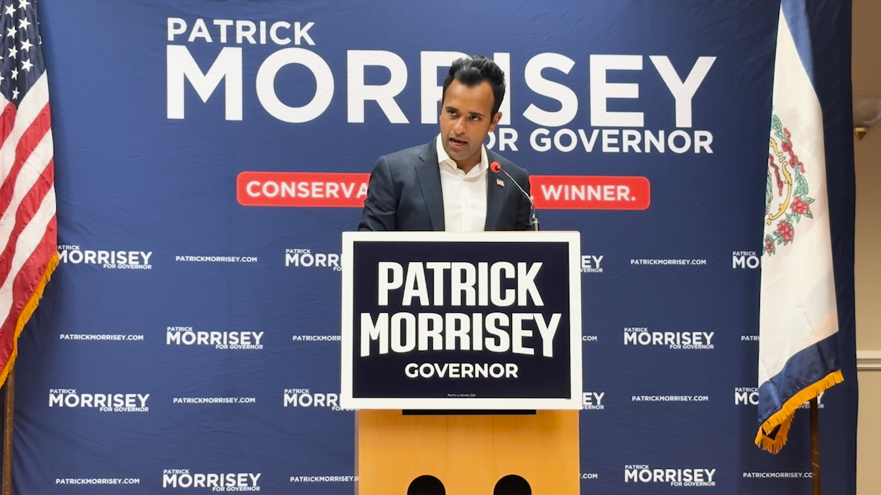 Vivek Ramaswamy joined Patrick Morrisey on the campaign trail after endorsing him for Governor [Video]