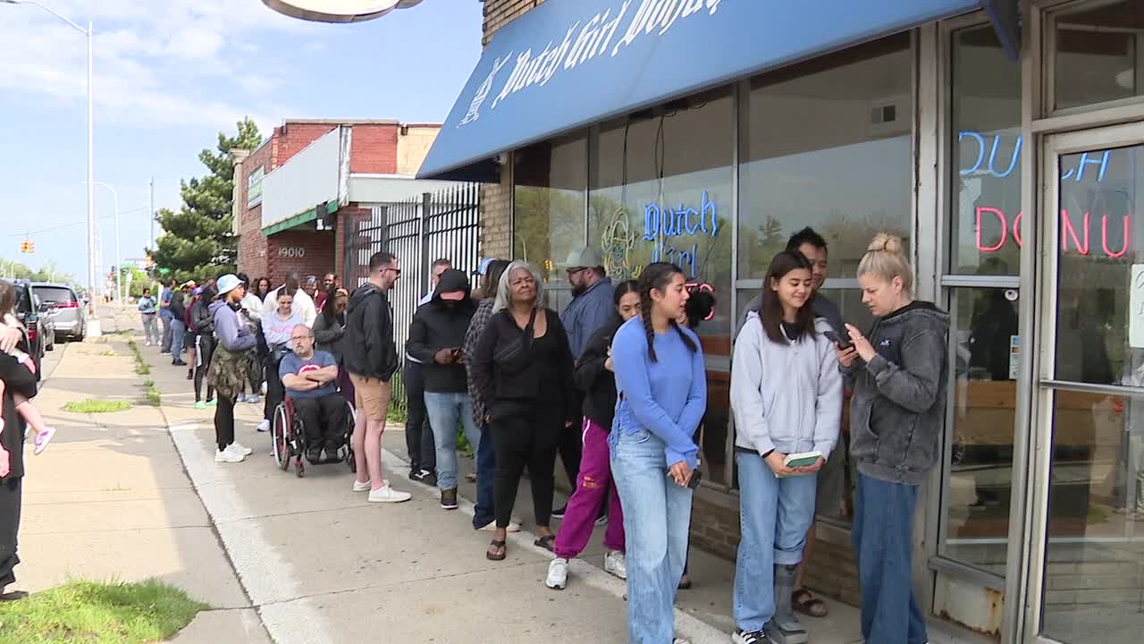 Dutch Girl Donuts reopens [Video]