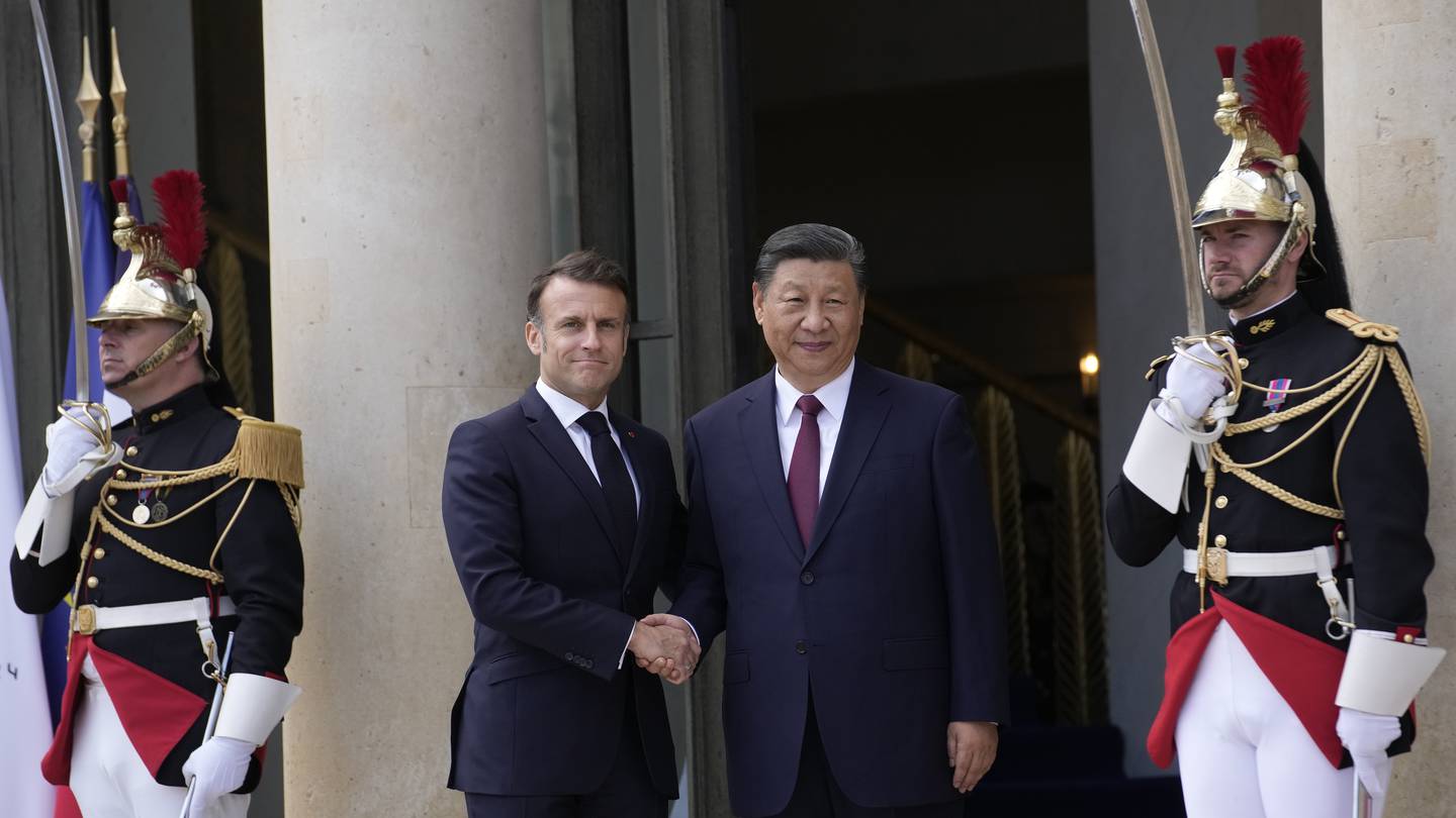 Macron puts trade and Ukraine as top priorities as China’s Xi opens European visit in France  Boston 25 News [Video]