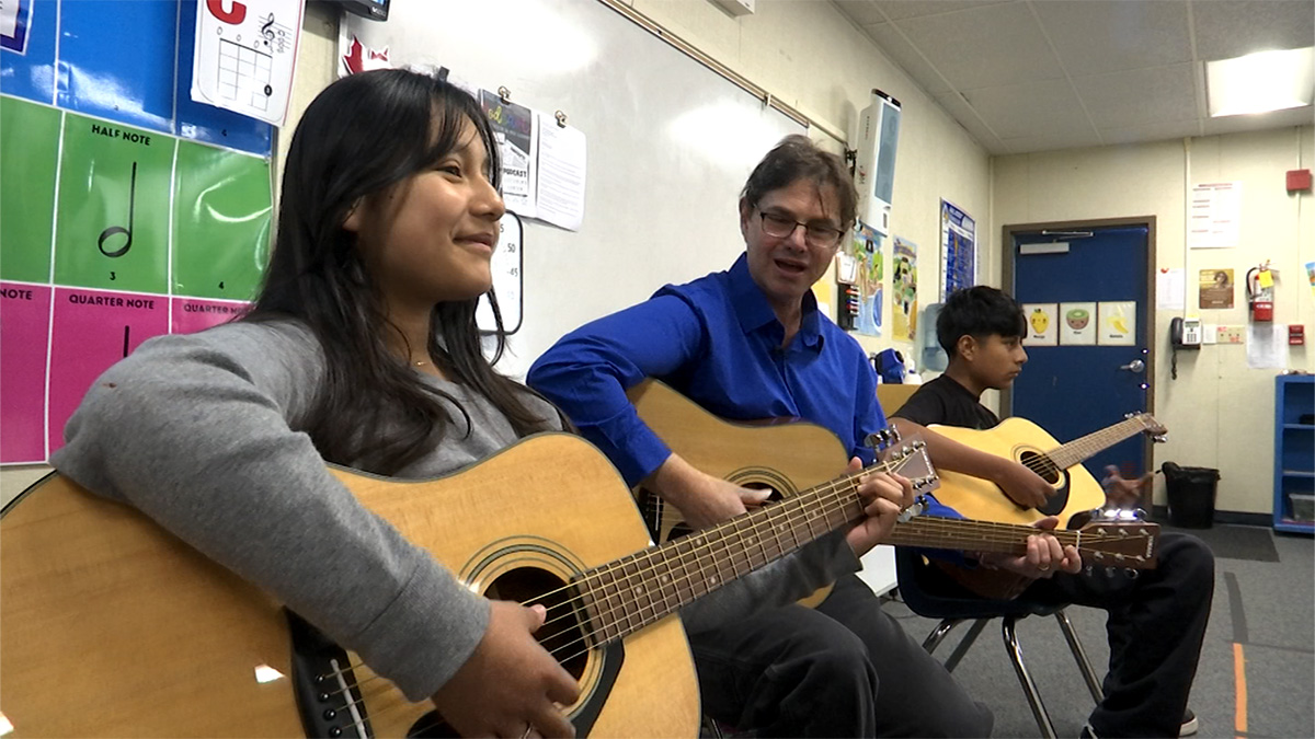 Guitar Donation Lifts Spirits Of Students In Flood-Ravaged Community  NBC Bay Area [Video]