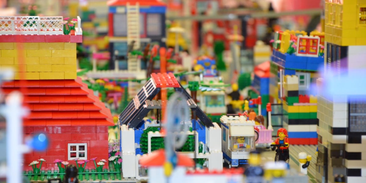 Police: Baby dies after suffering cardiac arrest at Legoland [Video]