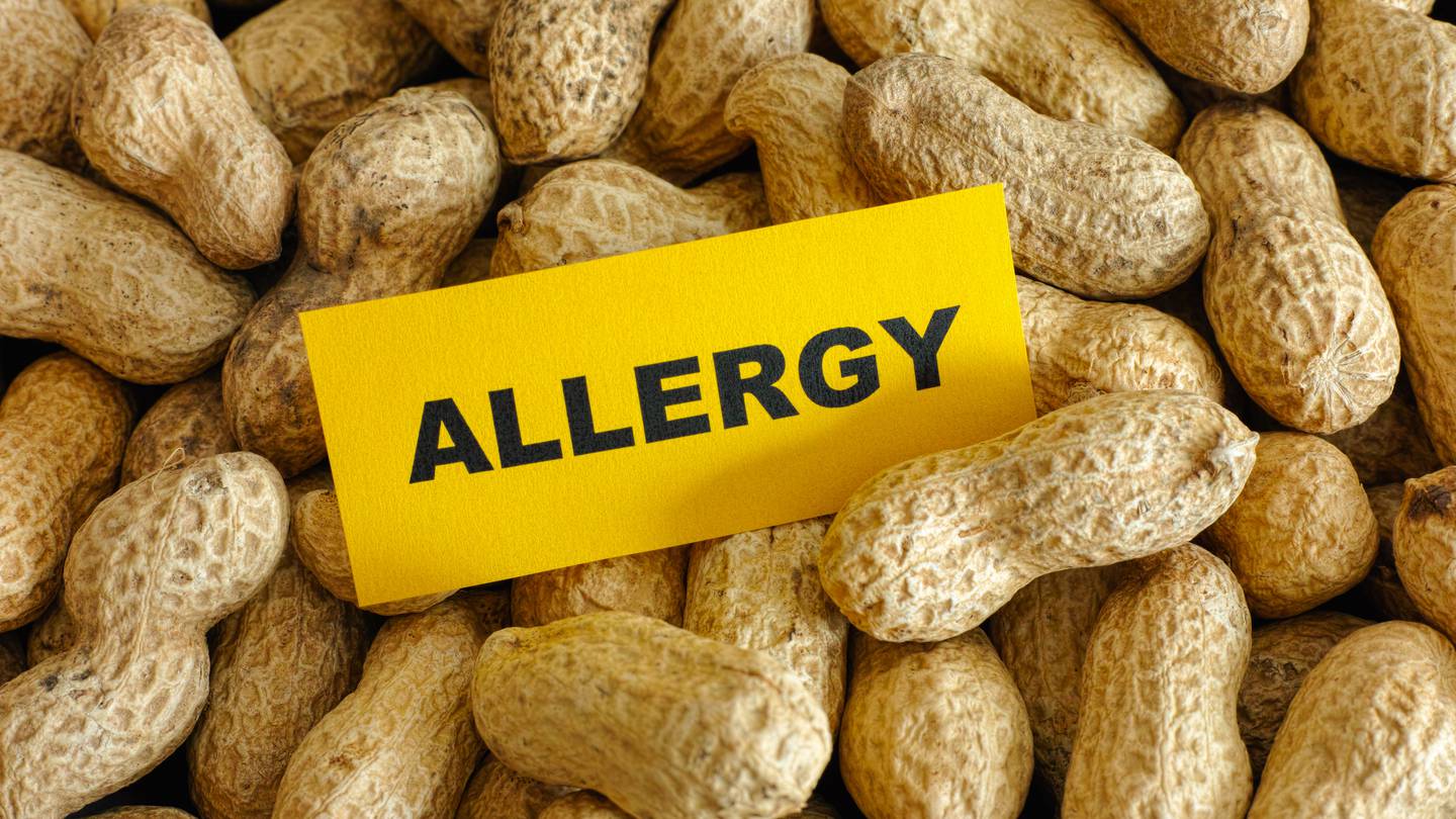 Life-transforming: British clinical trial shows hope for patients with peanut, food allergies  WSB-TV Channel 2 [Video]