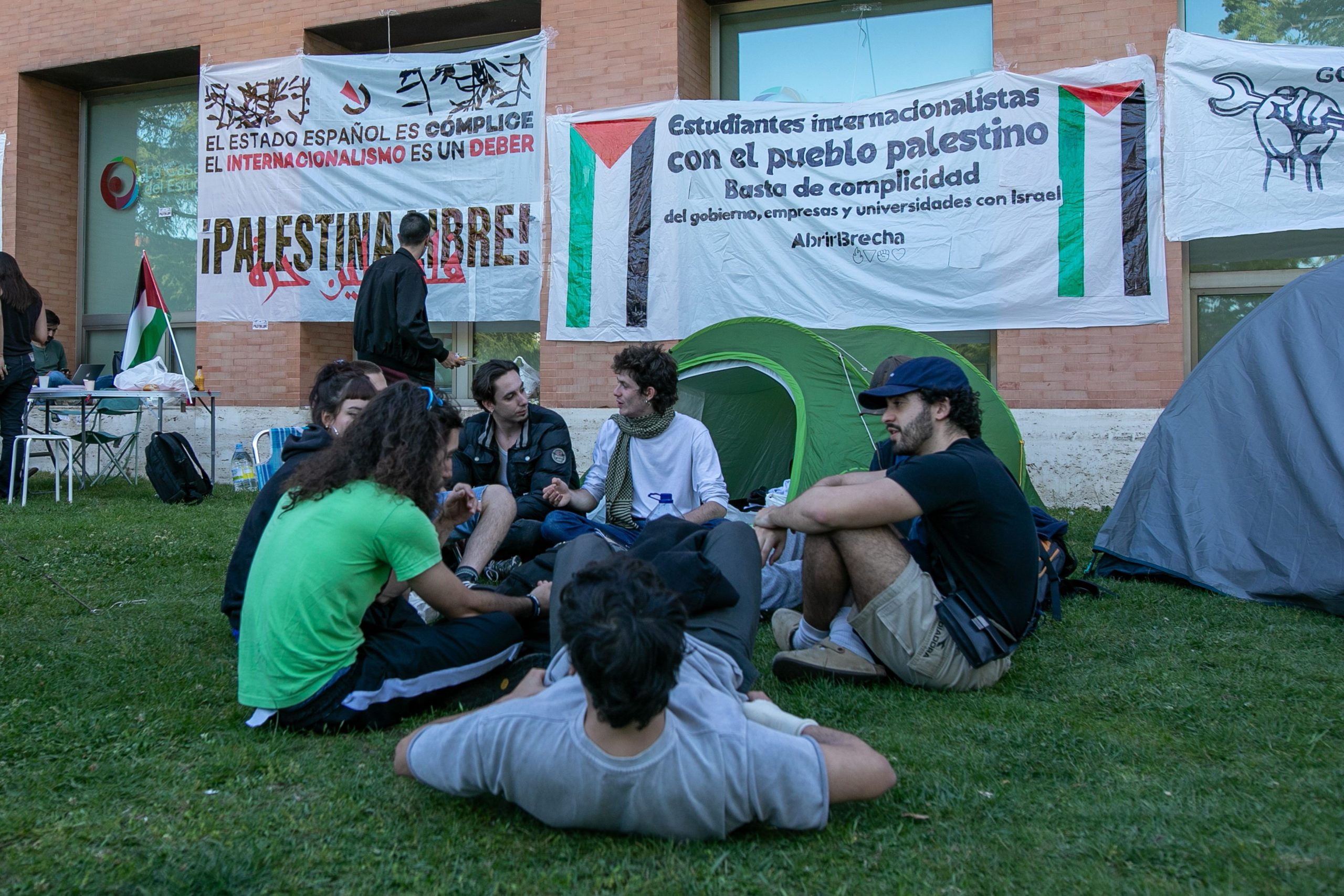 Madrid students join a growing number of protest camps across Spain calling for an end to the conflict in Gaza [Video]