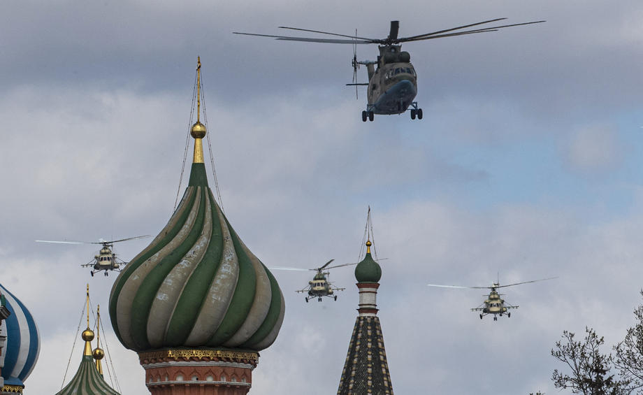 UPDATED: Putin warns of global clash as Russia marks Victory Day – CDE News [Video]