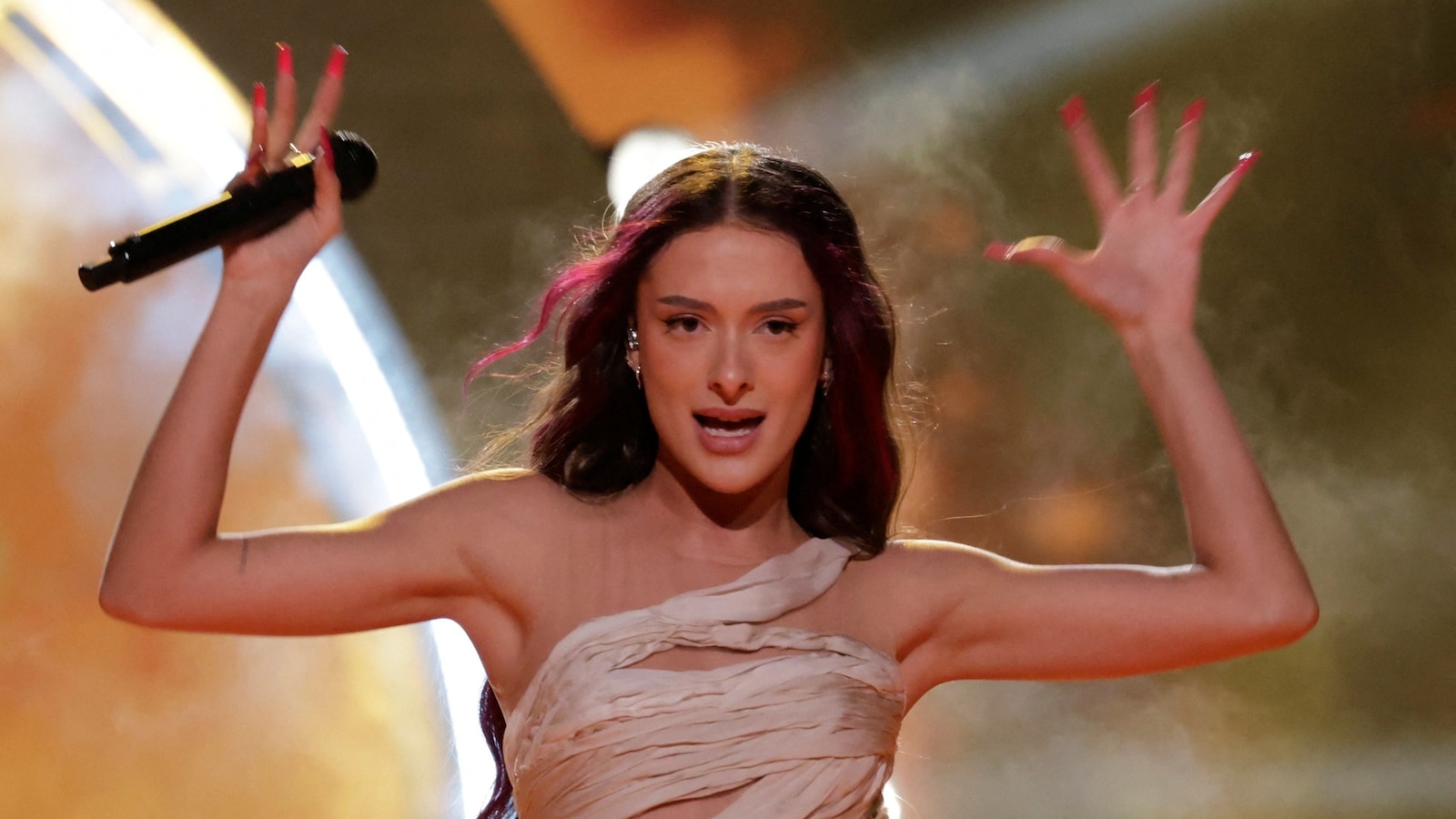 Israeli contestant advances to final despite protests, controversy at Eurovision Song Contest [Video]