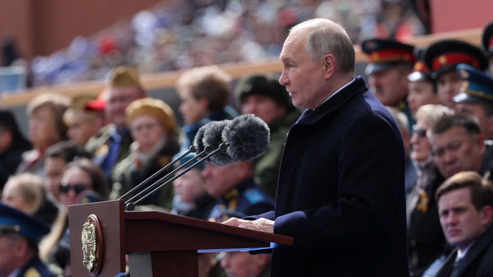 Victory Day celebrations mask simmering tensions inside Putins Russia [Video]