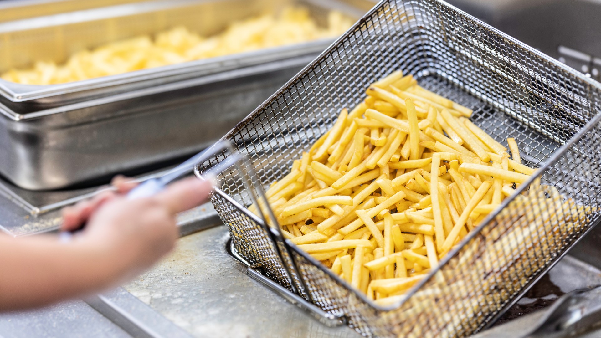 Blow to classic British chip as shock poll shows French fries are now more popular [Video]