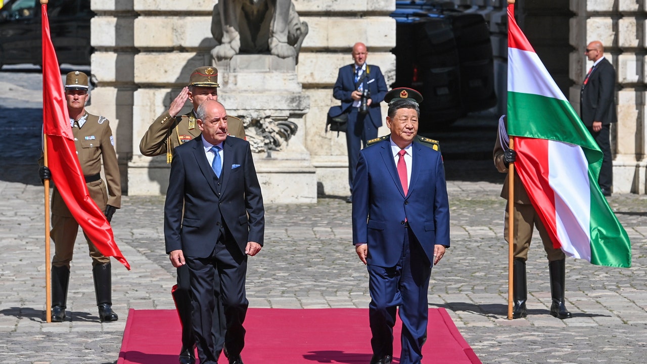 China’s Xi visits Hungary in bid to solidify European economic influence [Video]