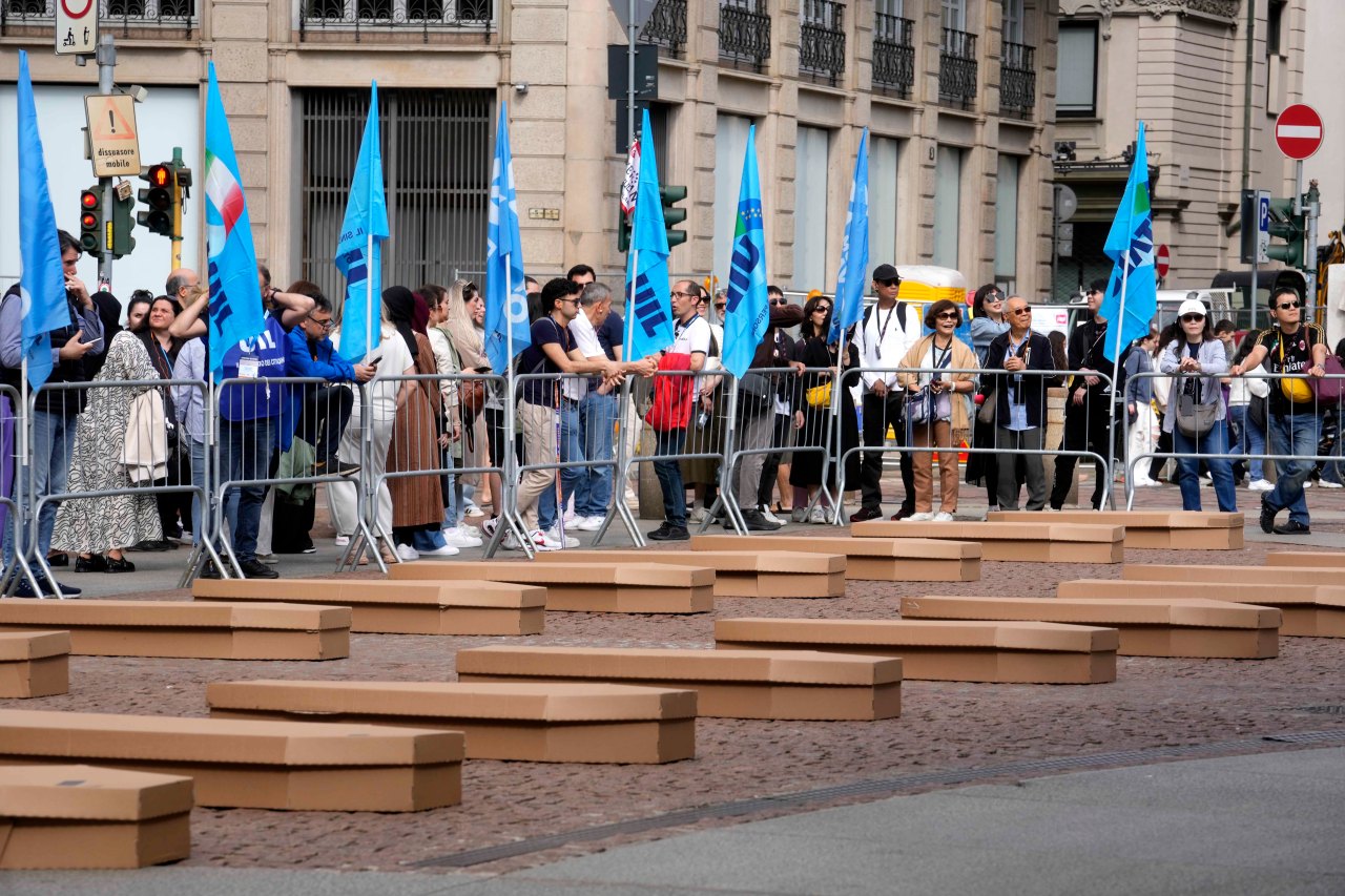 Mock coffins fill a square in Milan in a protest over workplace safety in Italy | KLRT [Video]