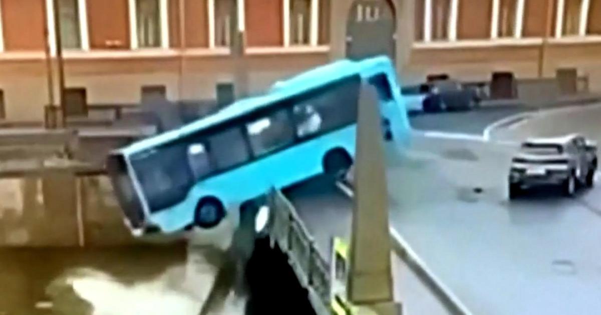 At least 7 killed, driver arrested in Russia bus crash [Video]