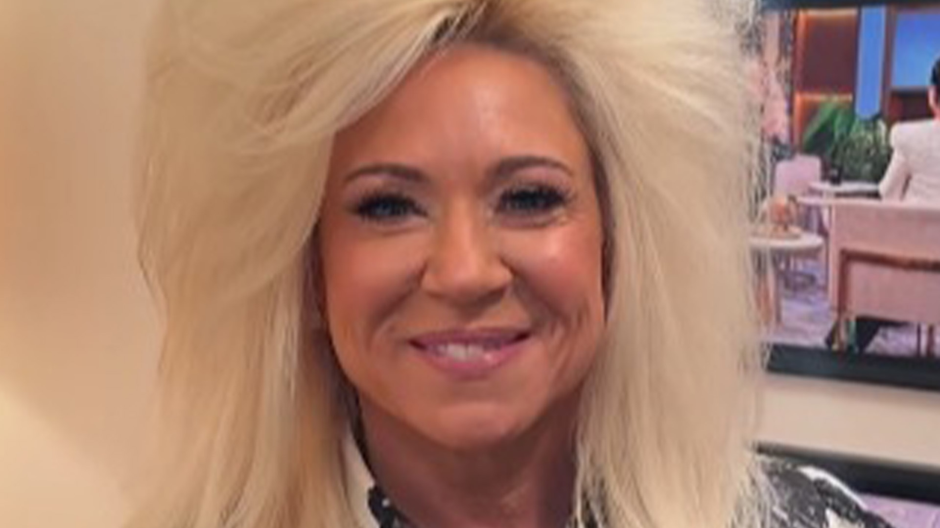 Theresa Caputo fans rage star’s big hairdo is ‘for attention’ as she flaunts ‘outdated & awful’ look on Tamron Hall Show [Video]