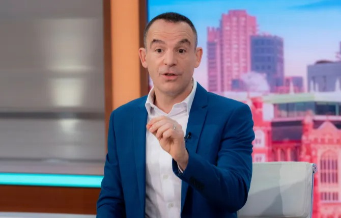 Martin Lewis MSE issues warning to pet owners to make key move ahead of change to rules  or risk 500 fine [Video]