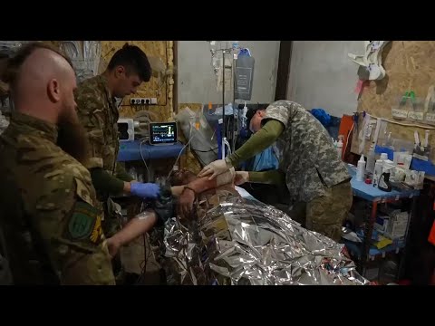 Outnumbered and outgunned, Ukraine military medics work to keep soldiers fighting on the frontline [Video]