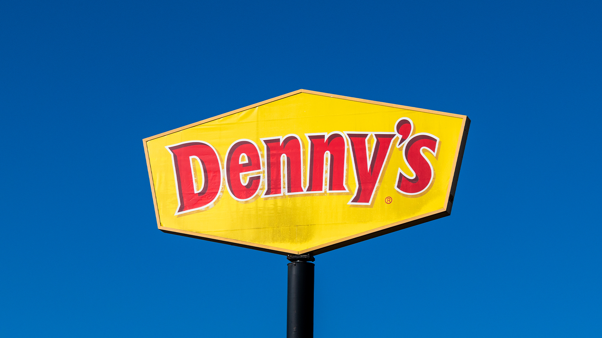 ‘Delicious and nutritious,’ praise Denny’s fans over new menu item as chain brings back all-day meal deal [Video]