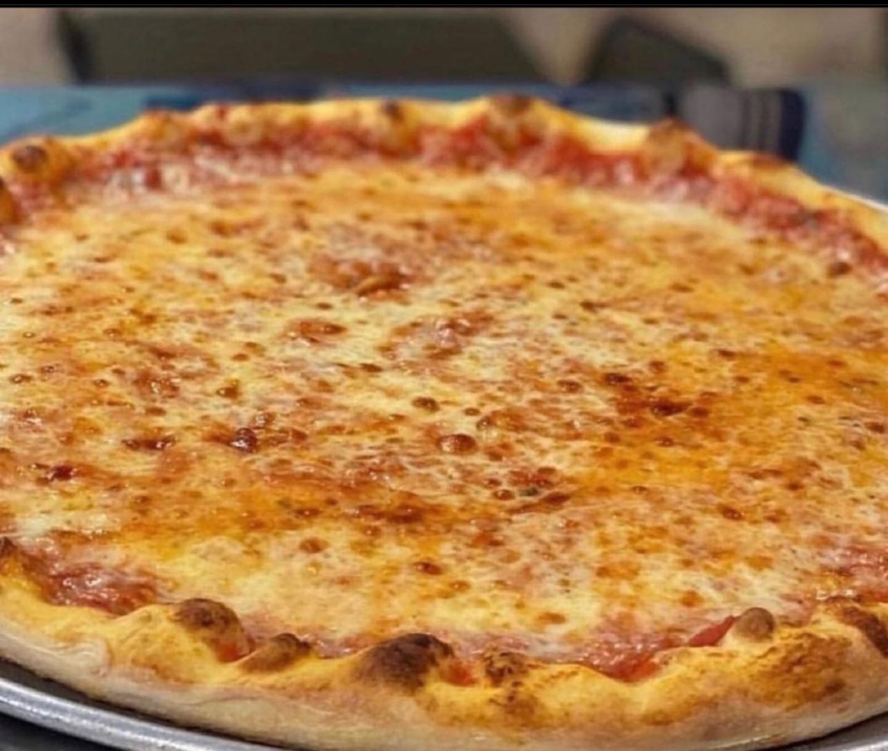 Less pizza, more buzz: Exclusive NYC Italian restaurant serves up just 15 pies per week, says report [Video]