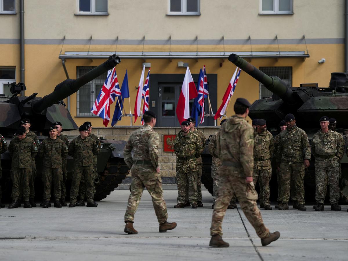 US commander appeared to suggest UK special forces were operating in Ukraine [Video]