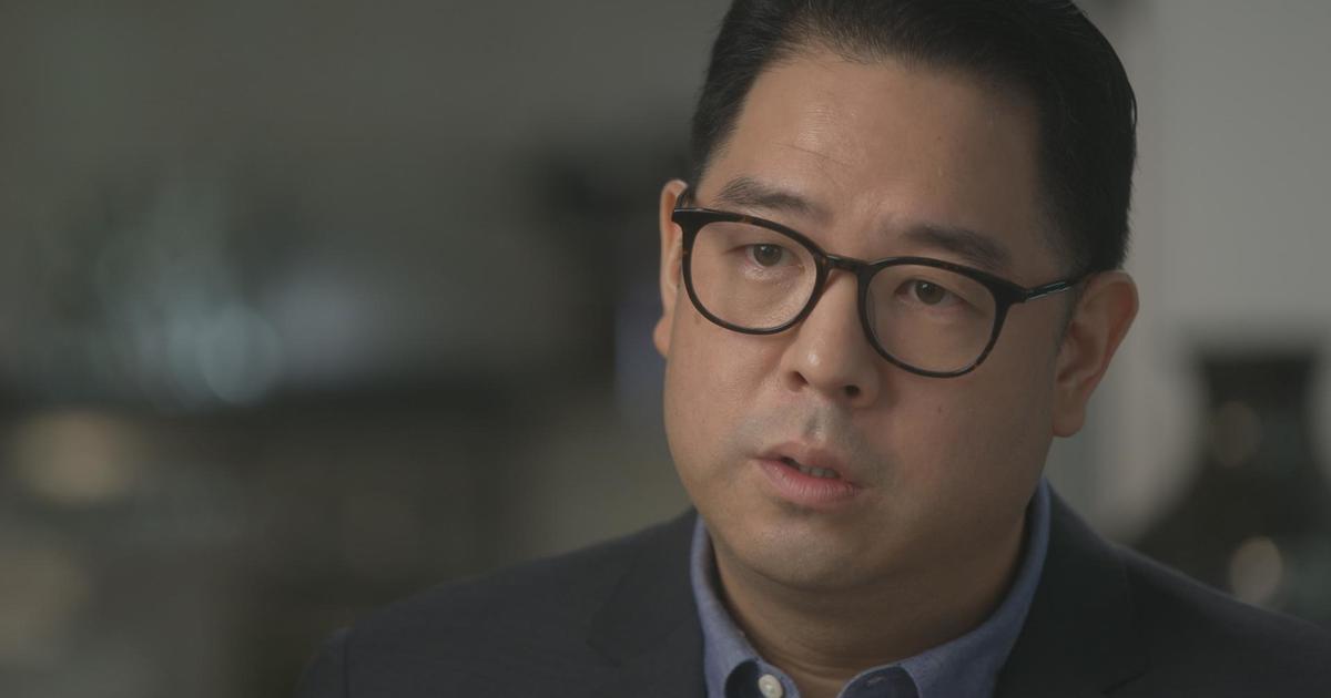 A Marine veteran says he tried to help North Koreans in Spain defect. Now he faces the threat of assassination [Video]