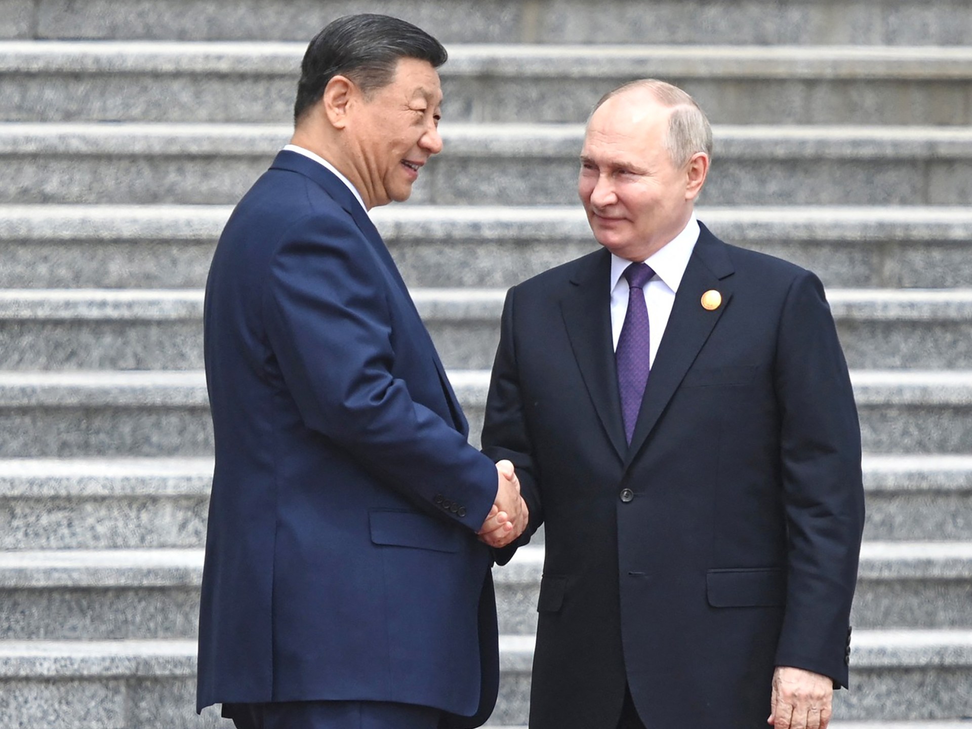 Old friend Putin and Chinas Xi strengthen strategic ties at summit | Politics News [Video]