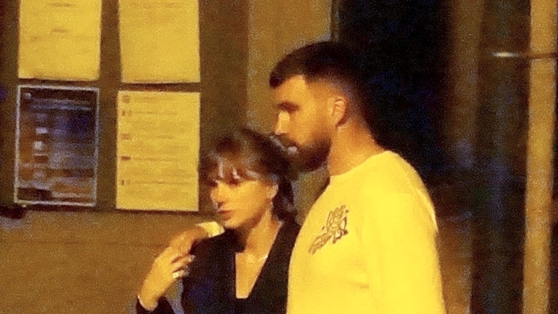 ‘Protective’ Travis Kelce ‘takes the lead’ with Taylor Swift – new photos from Italy trip show it’s true love, says pro [Video]