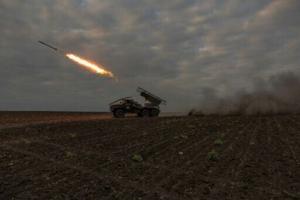 Ukraine battles to hold back Russia advance [Video]