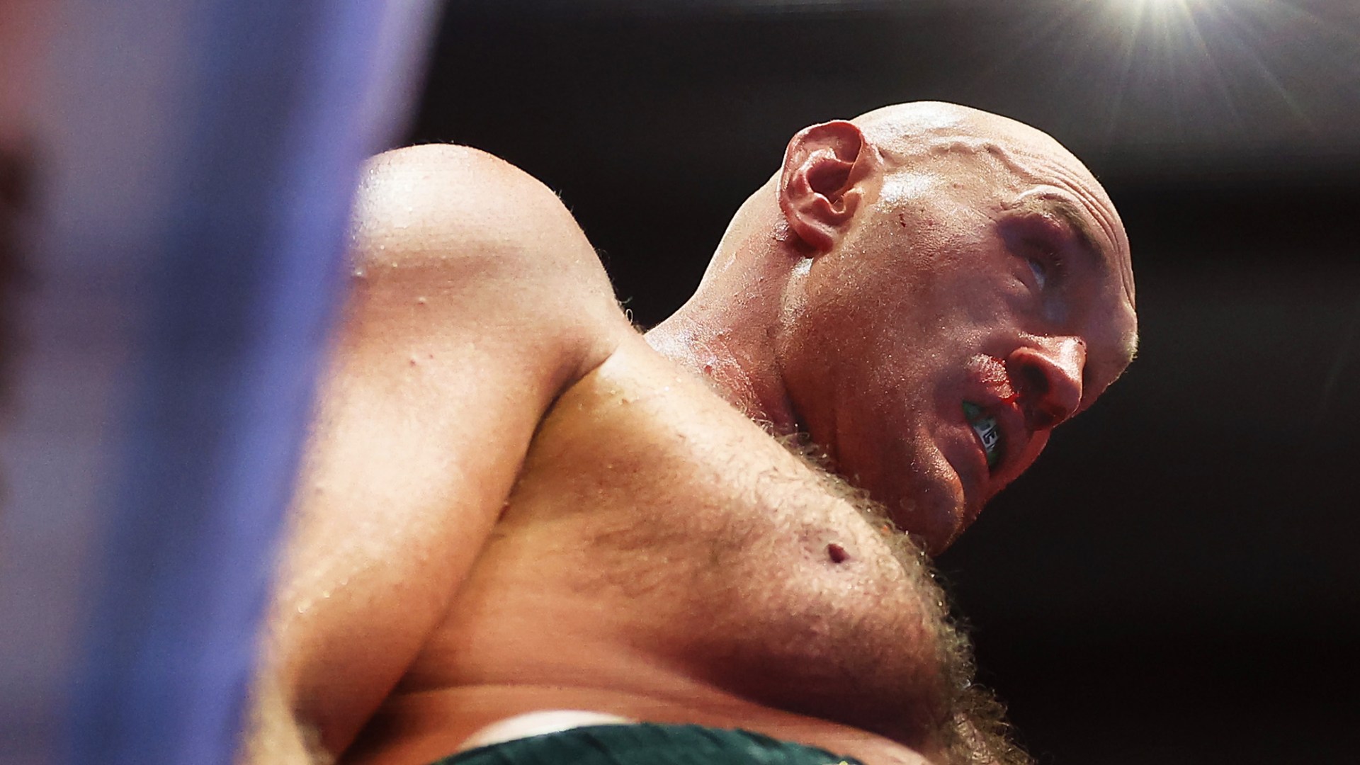 Tyson Fury is a dad-of-seven, has 300m in bank and has earned the right to surrender – so why didn’t he against Usyk? [Video]
