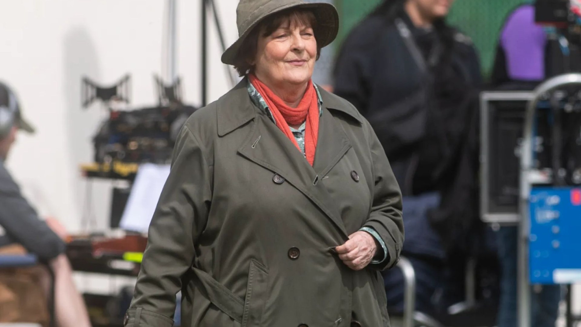 Vera fans stunned after spotting Brenda Blethyn filming in their town – and ‘rumble’ where she’s going next [Video]