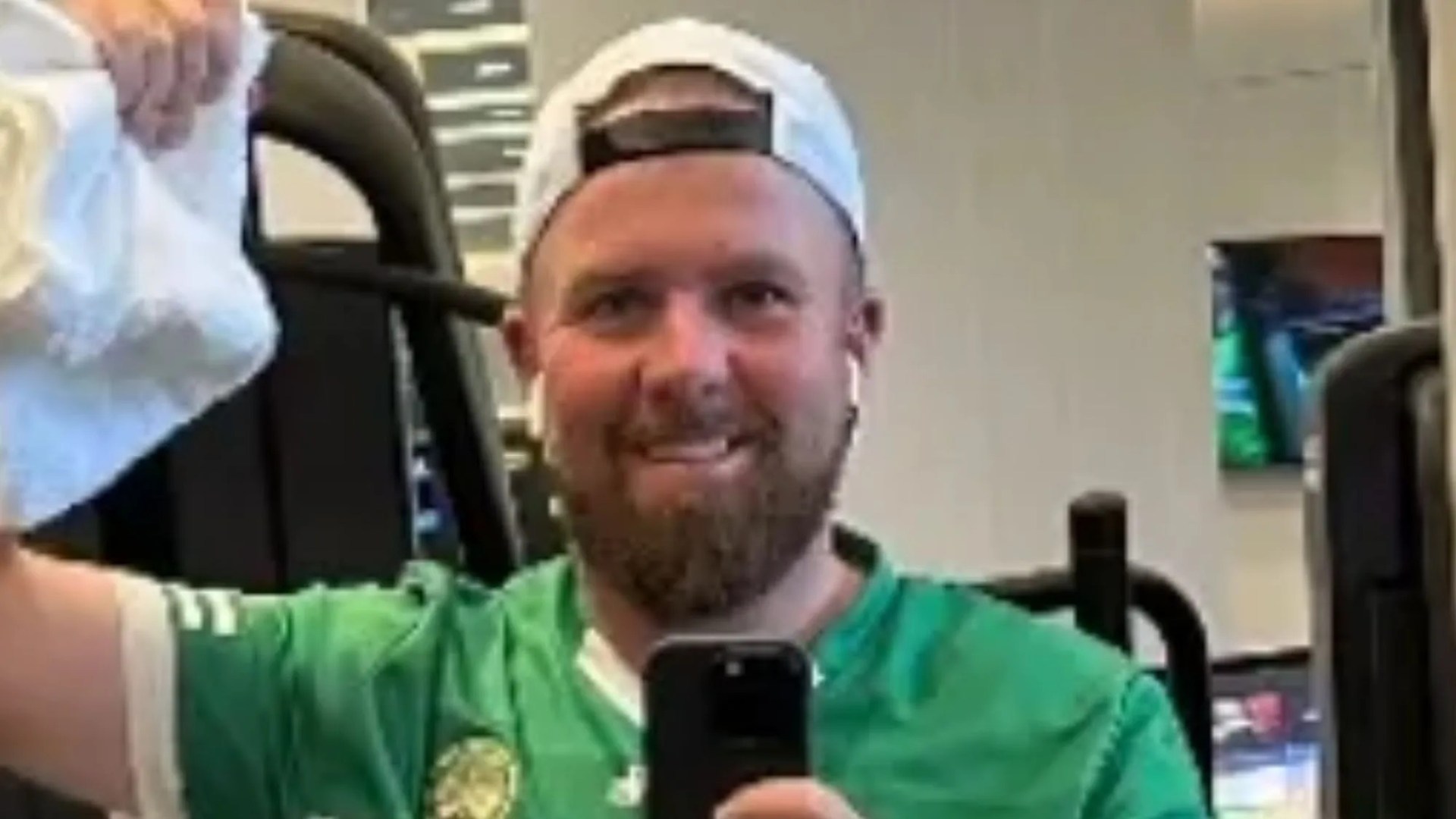 Beaming Shane Lowry says ‘only thing worth wearing’ as he dons Offaly GAA jersey to gym while revealing fitting playlist [Video]