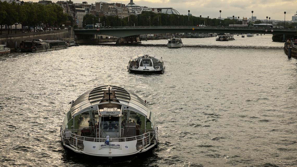 Dozens of boats cruise along in Paris Opening Ceremony rehearsal [Video]