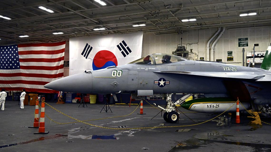 US aircraft carrier arrives in South Korea [Video]