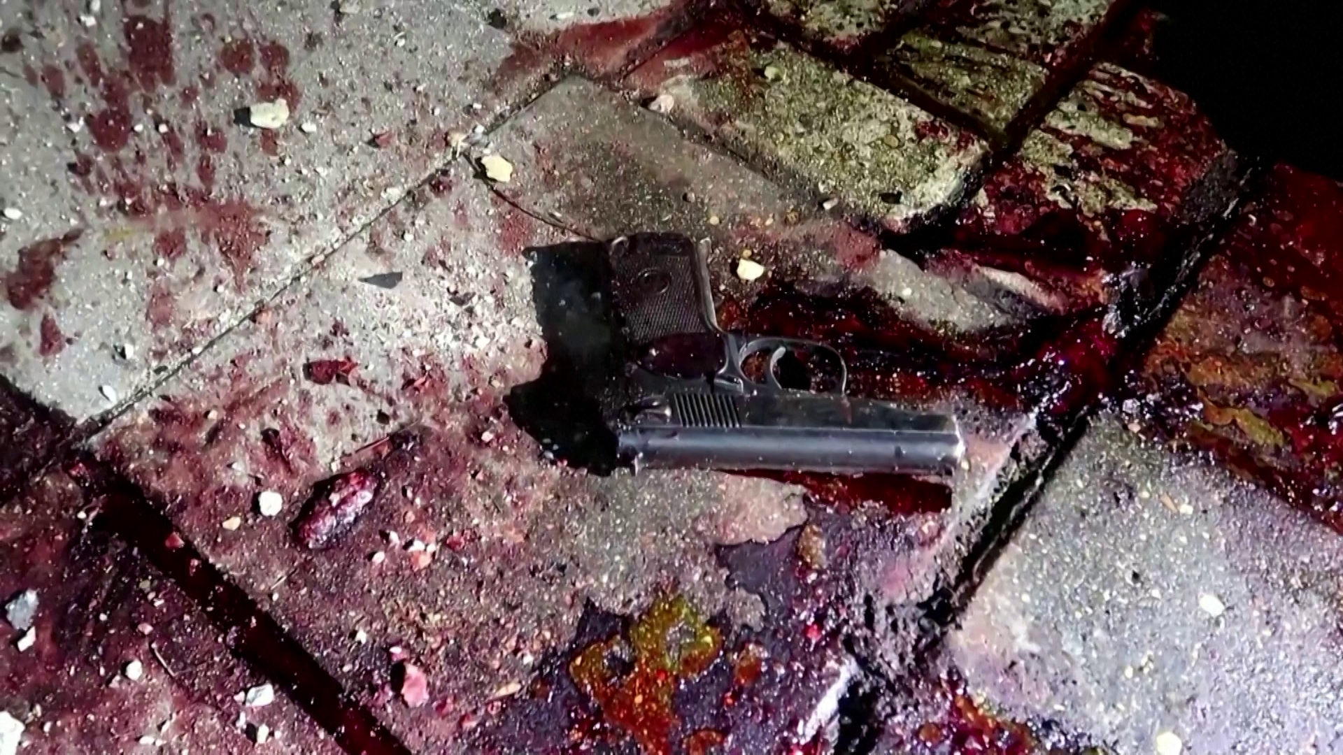 Churches & synagogues attacked by gunmen in Russias Dagestan | ISIL/ISIS [Video]