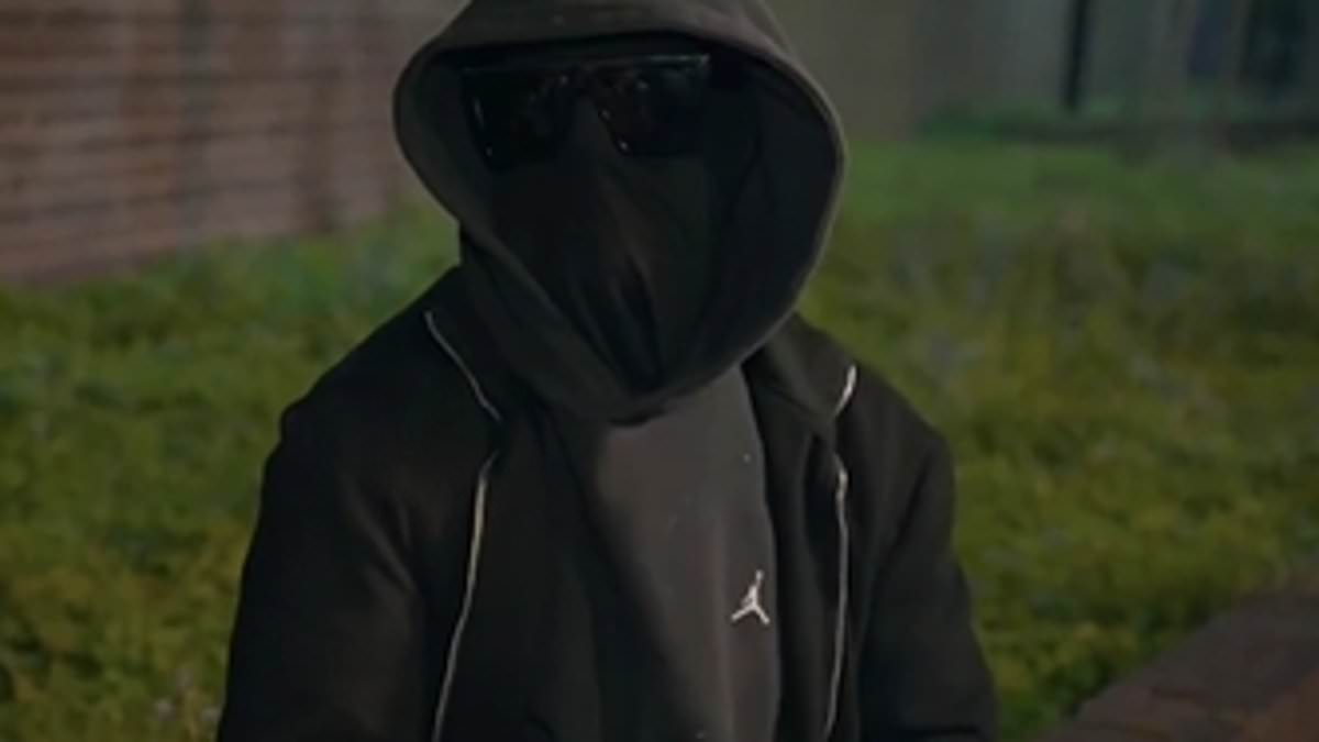 You can’t catch me! How brazen thieves making up to 15,000 a month stealing phones, bikes and cars in broad daylight boast they ‘ain’t going to be nicked’ as C4 Dispatches uncovers Britain’s unsolved crimewave [Video]