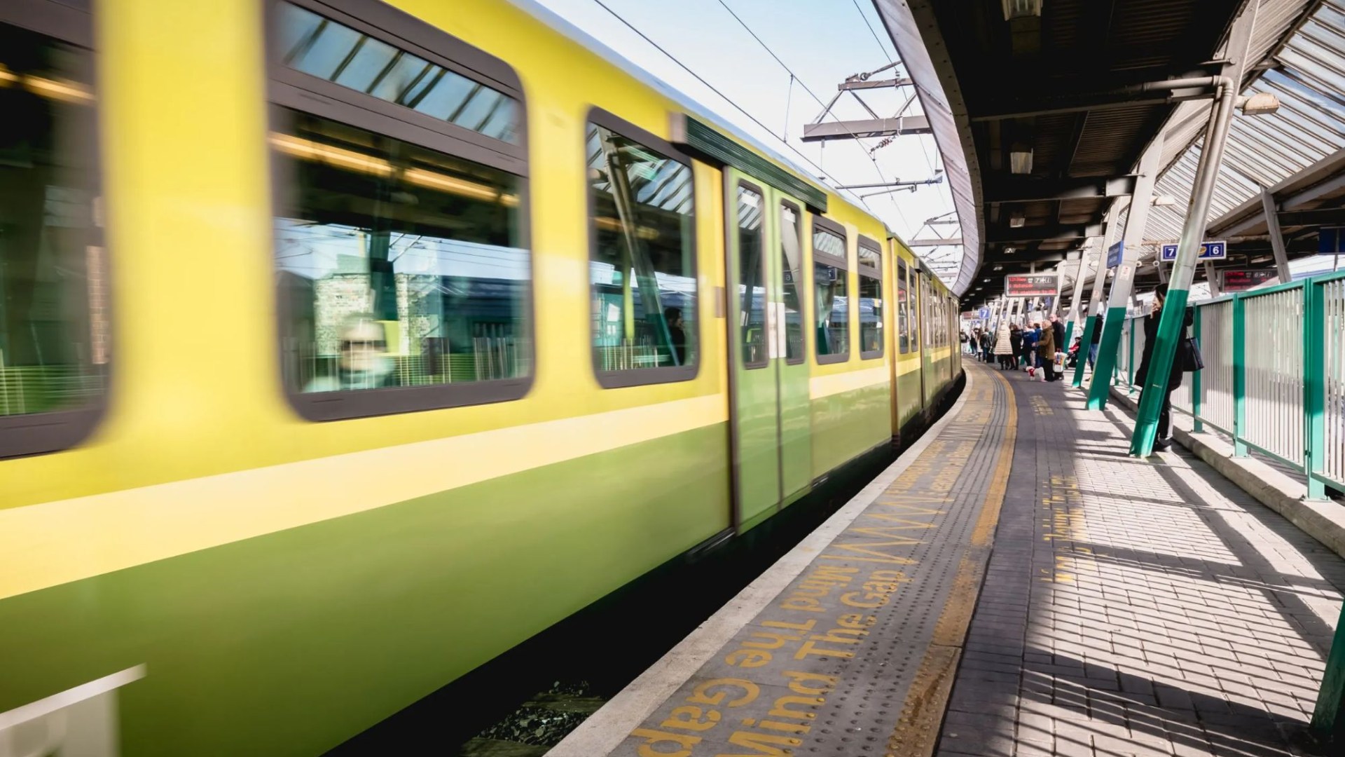 Major boost for thousands of Irish heading to music festival as extra trains announced but there’s a warning [Video]