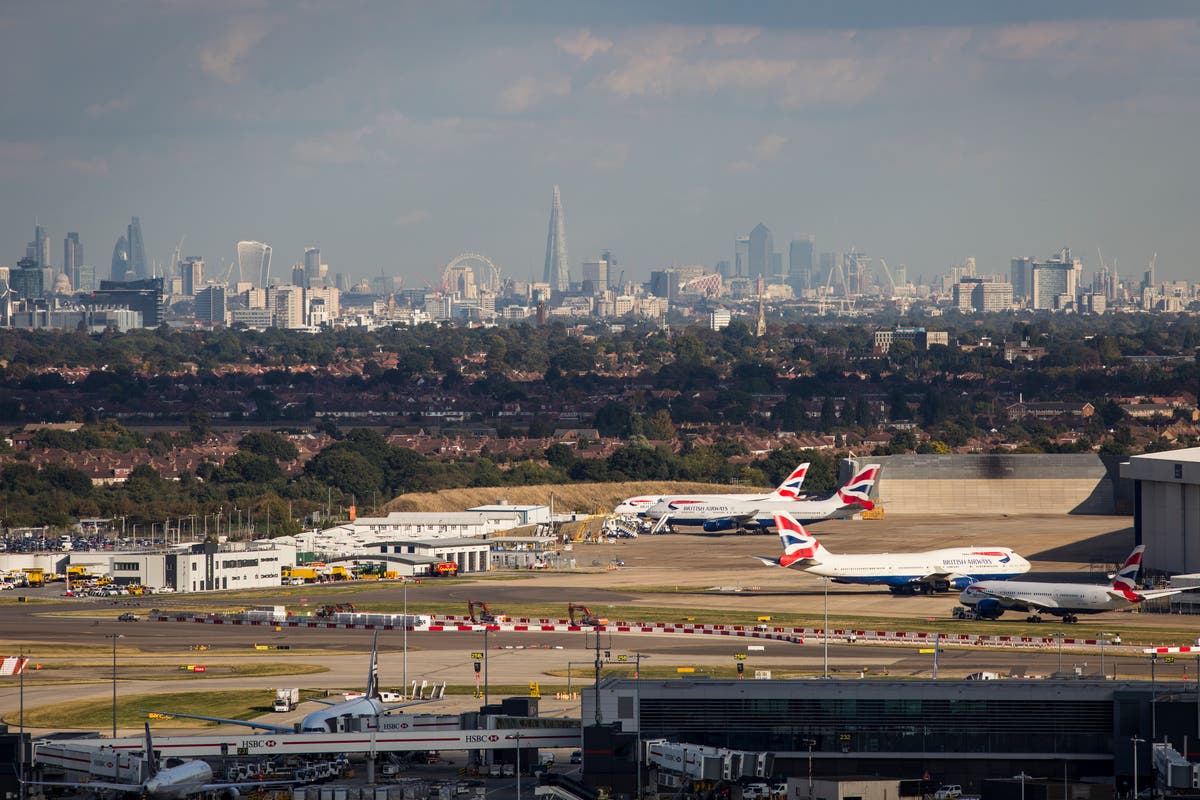 New Heathrow third runway battle erupts as boss says expansion crucial for UK economy [Video]