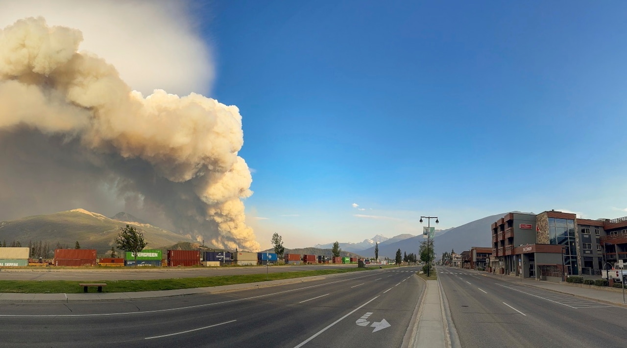 Fast-moving wildfire in Canadian Rockies ravages resort town of Jasper [Video]